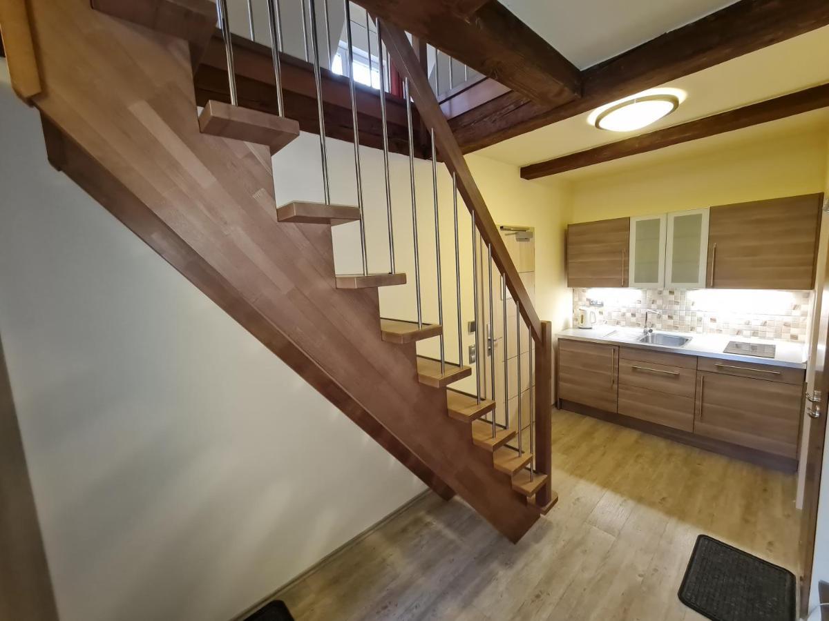 Pension Pstruzi Абертами Экстерьер фото